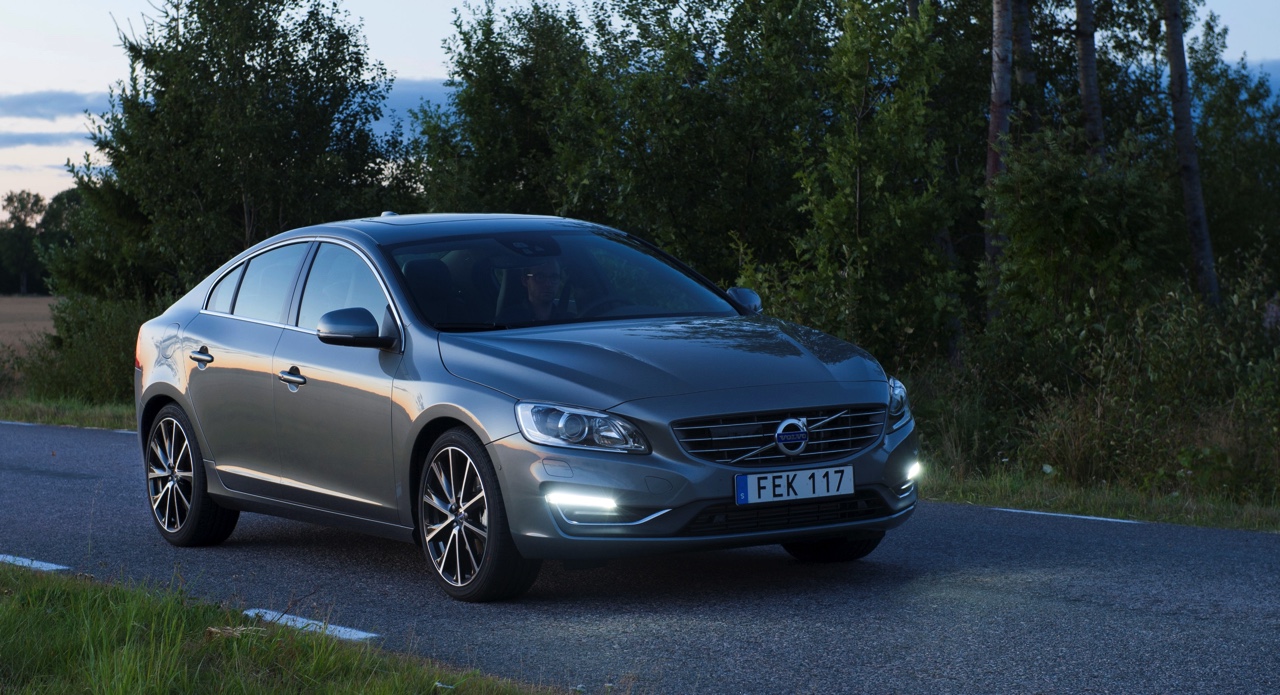 Volvo levert de vierwielaangedreven T6 AWD DRIVE-E motor in de XC60, V60 en S60. De voorwielaangedreven variant is komen te vervallen.