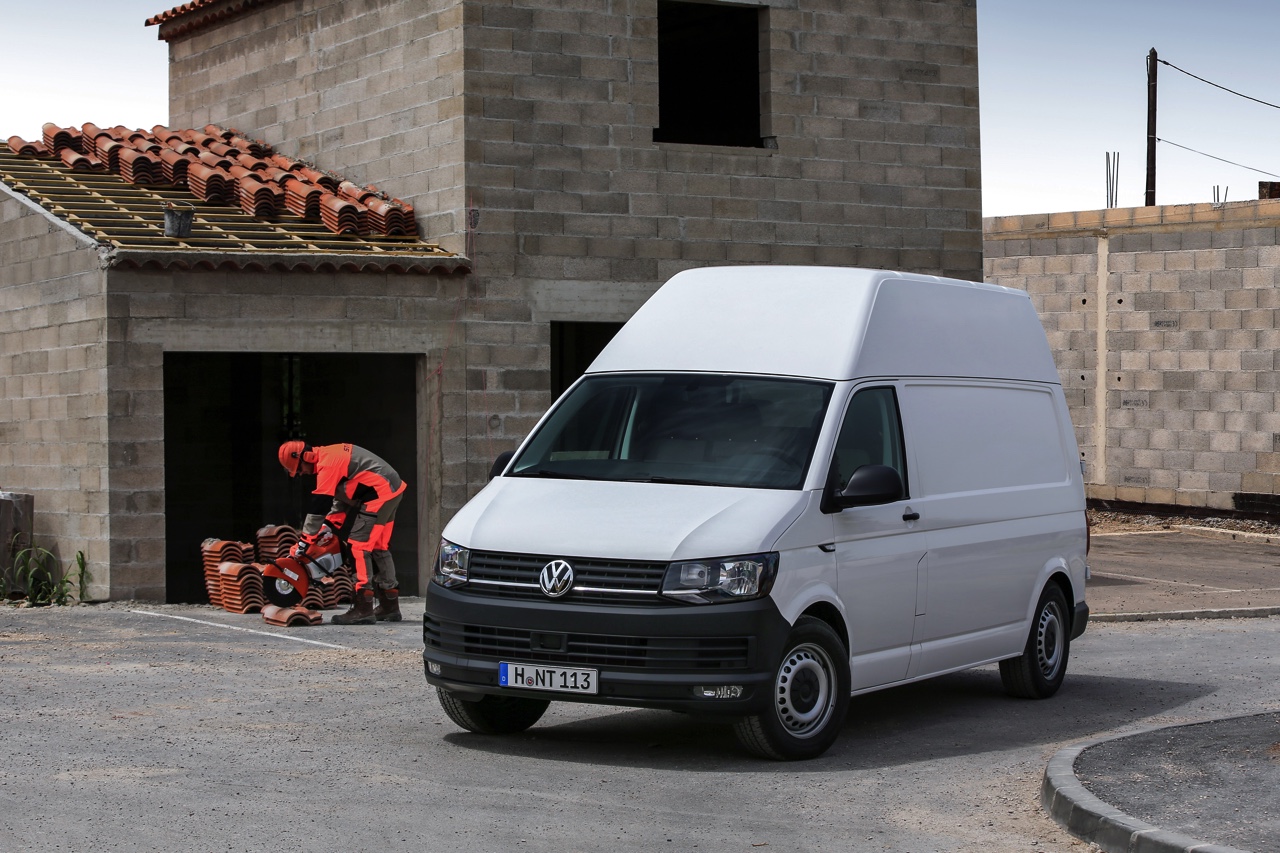 Autotest en rijimpressie van Volkswagen Transporter T6 2.0 TDI 75 kW en Multivan 2.0 TDI 140 kW.