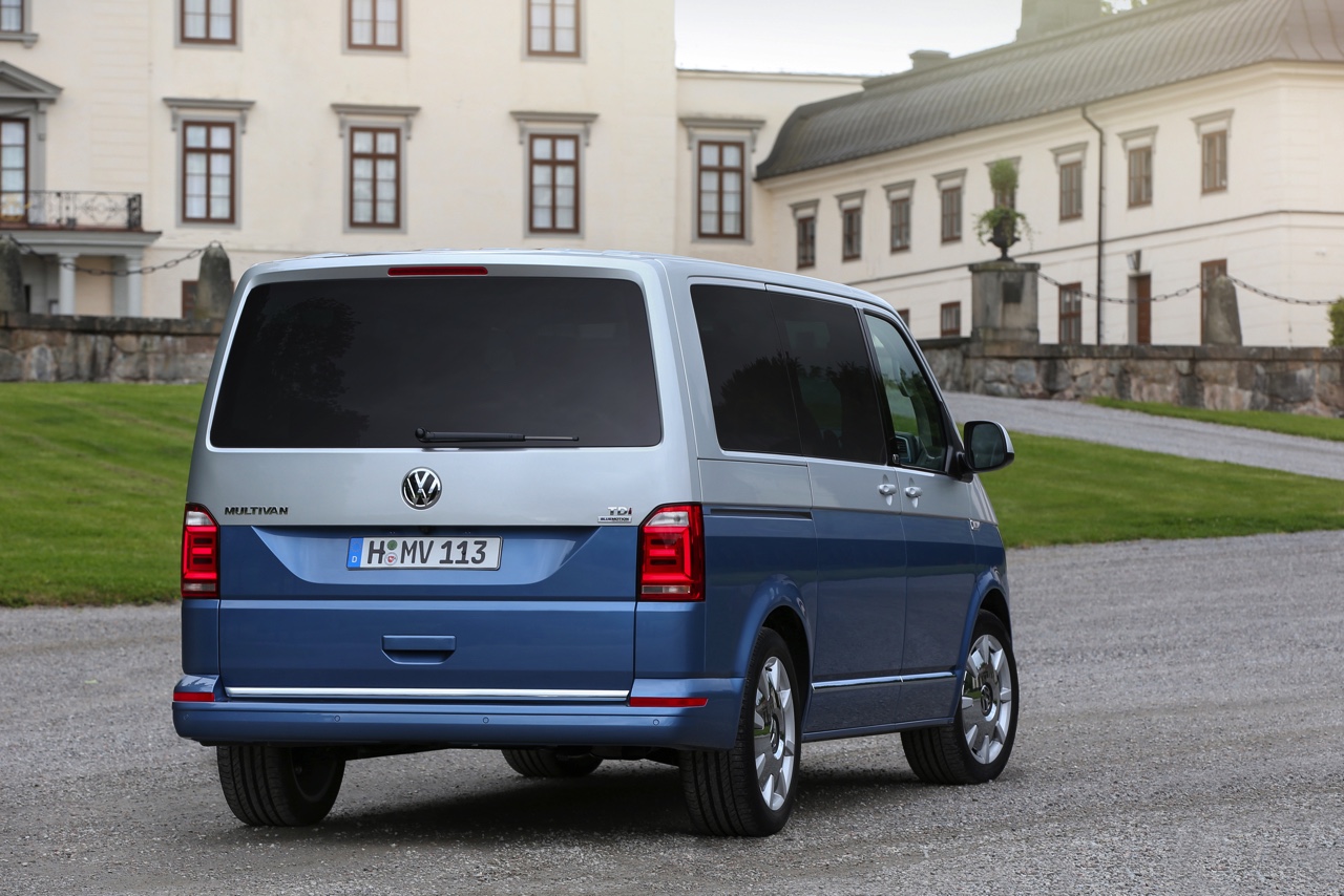Autotest en rijimpressie van Volkswagen Transporter T6 2.0 TDI 75 kW en Multivan 2.0 TDI 140 kW.
