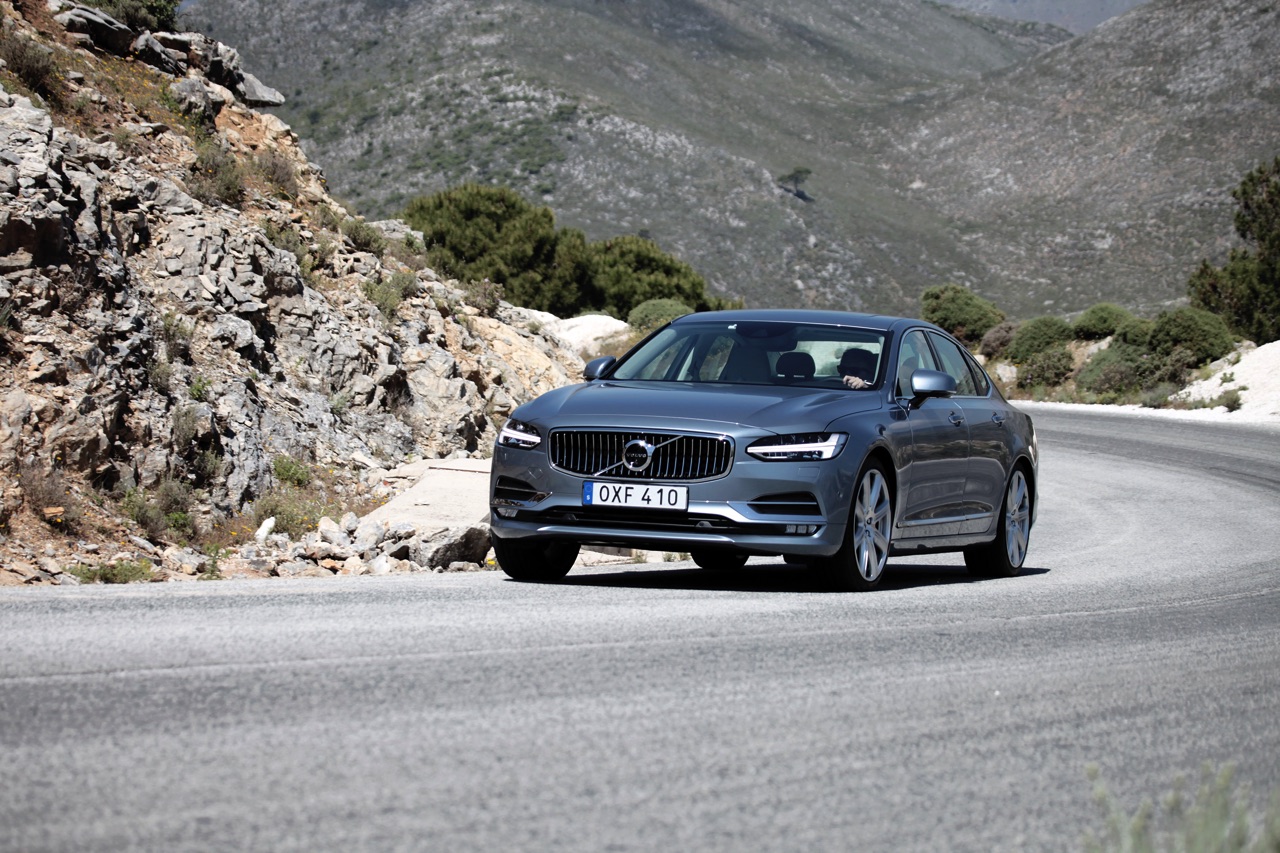 Autotest Volvo S90 T6 en V90 D5 AWD PowerPulse, de nieuwe topmodellen van Volvo waarmee de Zweden het premium en luxe segment betreedt. Klaar voor de Duitsers?