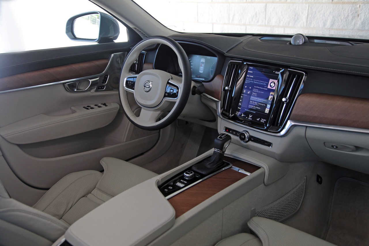 Autotest Volvo S90 T6 en V90 D5 AWD PowerPulse, de nieuwe topmodellen van Volvo waarmee de Zweden het premium en luxe segment betreedt. Klaar voor de Duitsers?