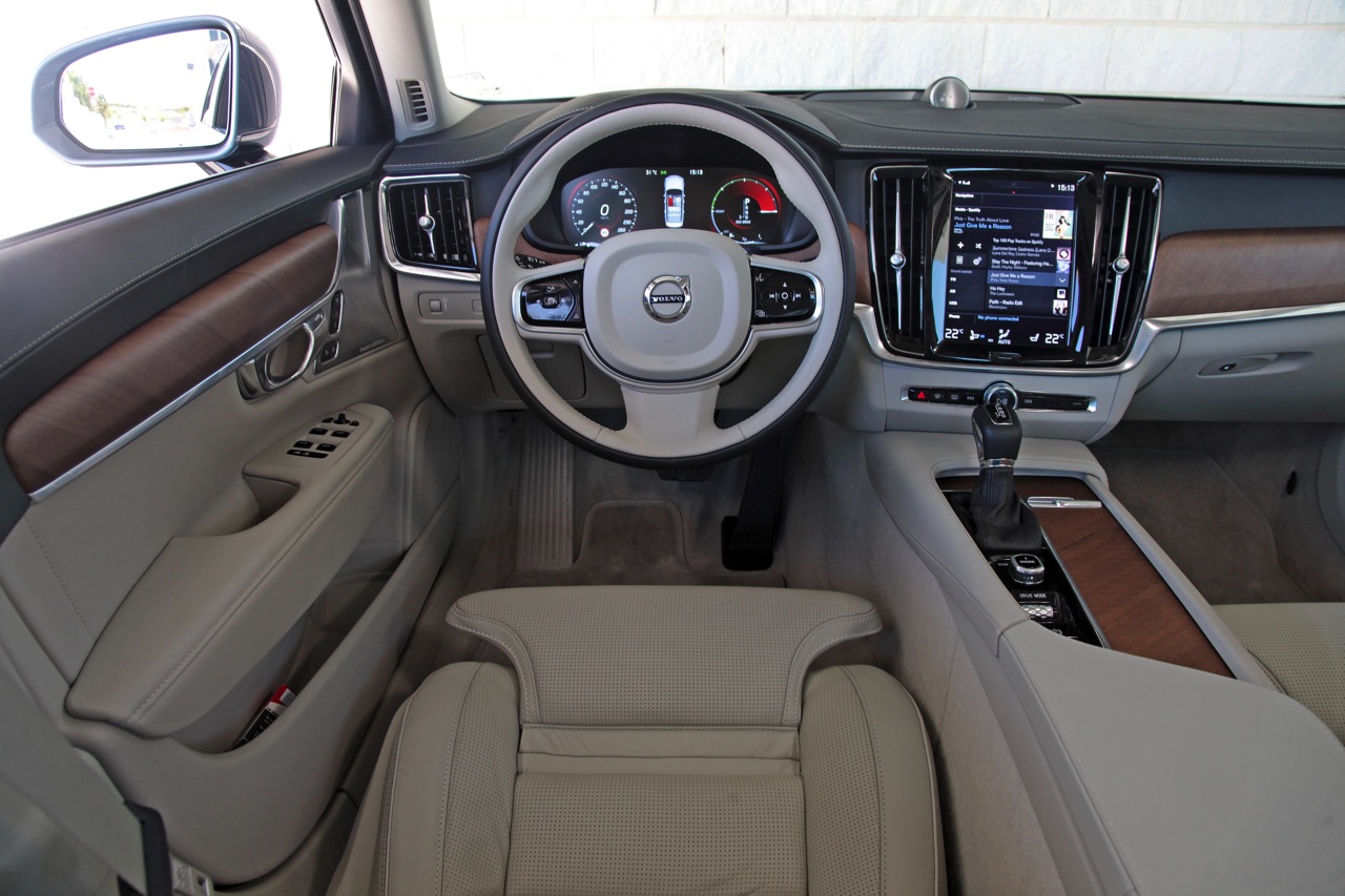Autotest Volvo S90 T6 en V90 D5 AWD PowerPulse, de nieuwe topmodellen van Volvo waarmee de Zweden het premium en luxe segment betreedt. Klaar voor de Duitsers?