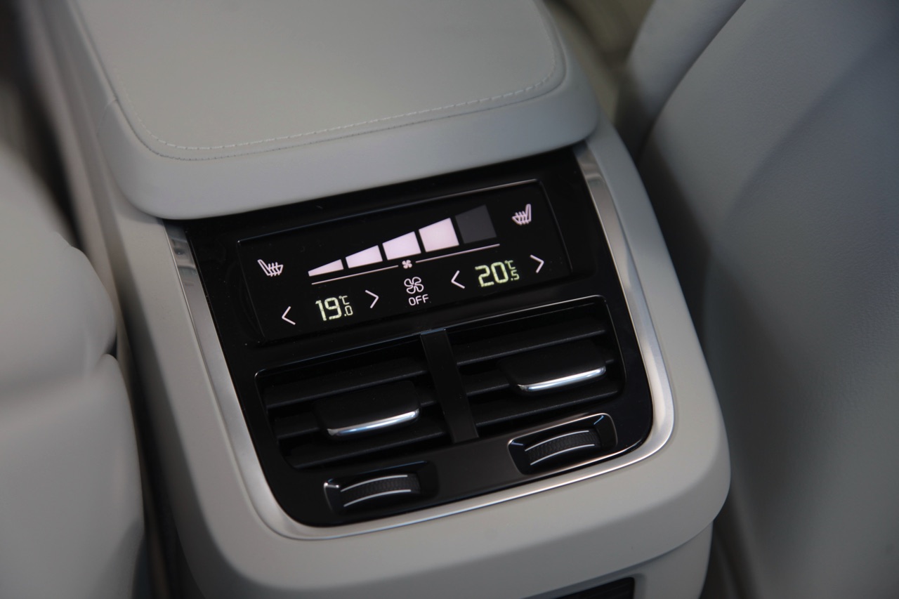 Autotest Volvo S90 T6 en V90 D5 AWD PowerPulse, de nieuwe topmodellen van Volvo waarmee de Zweden het premium en luxe segment betreedt. Klaar voor de Duitsers?