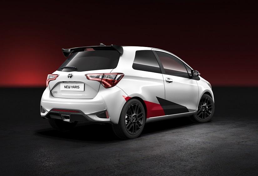 De vernieuwde Toyota Yaris zal door Toyota worden voorzien van een nieuwe 1.5-liter benzinemotor. Op de nieuwe Yaris zelf is het echter nog steeds even wachten.
