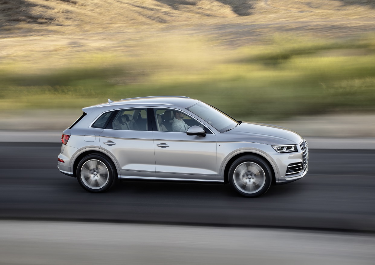 Audi levert de Q5 vanaf nu met een nieuwe instapdiesel, die ook de vanafprijs van de auto flink naar beneden brengt.