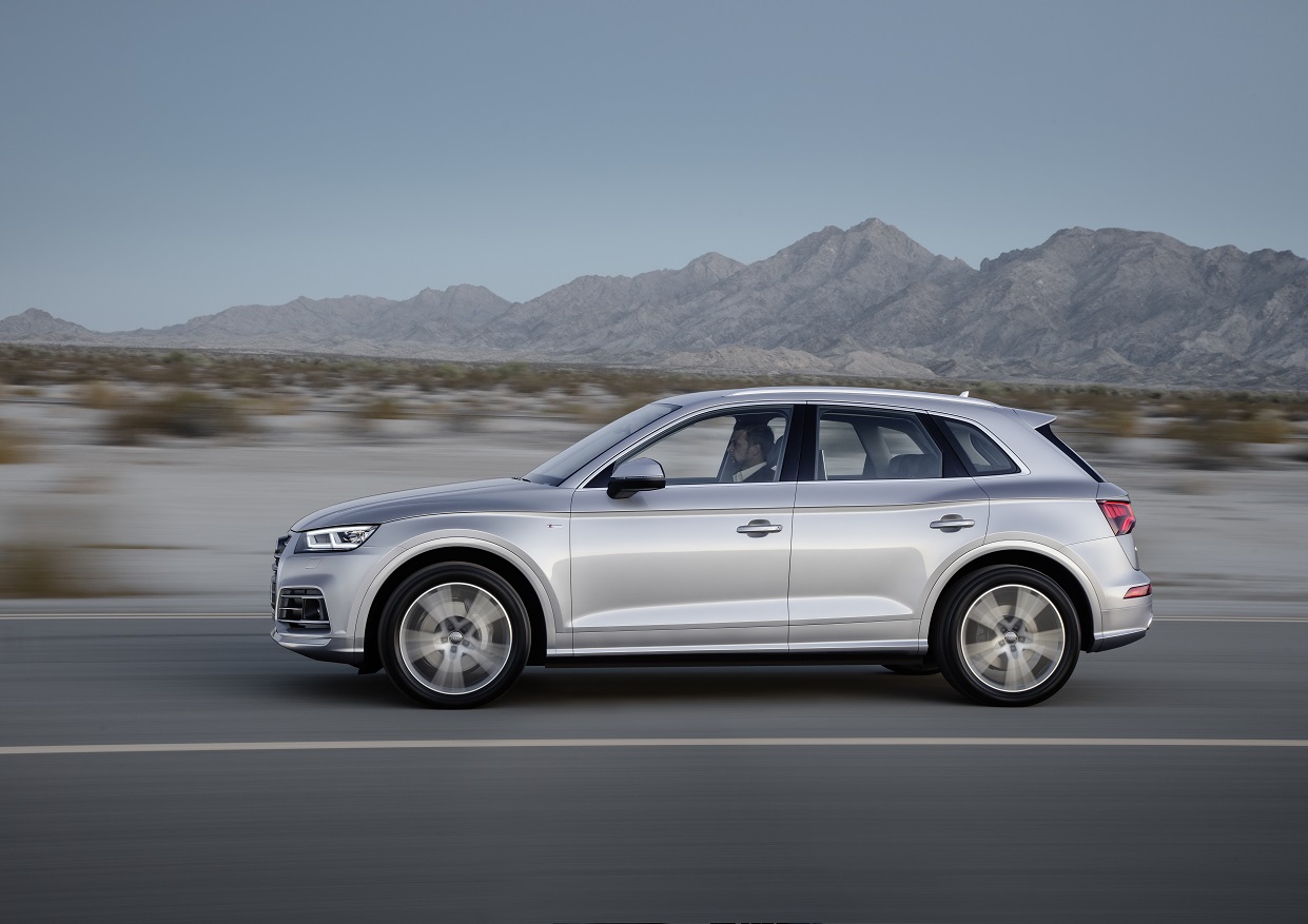 Audi levert de Q5 vanaf nu met een nieuwe instapdiesel, die ook de vanafprijs van de auto flink naar beneden brengt.