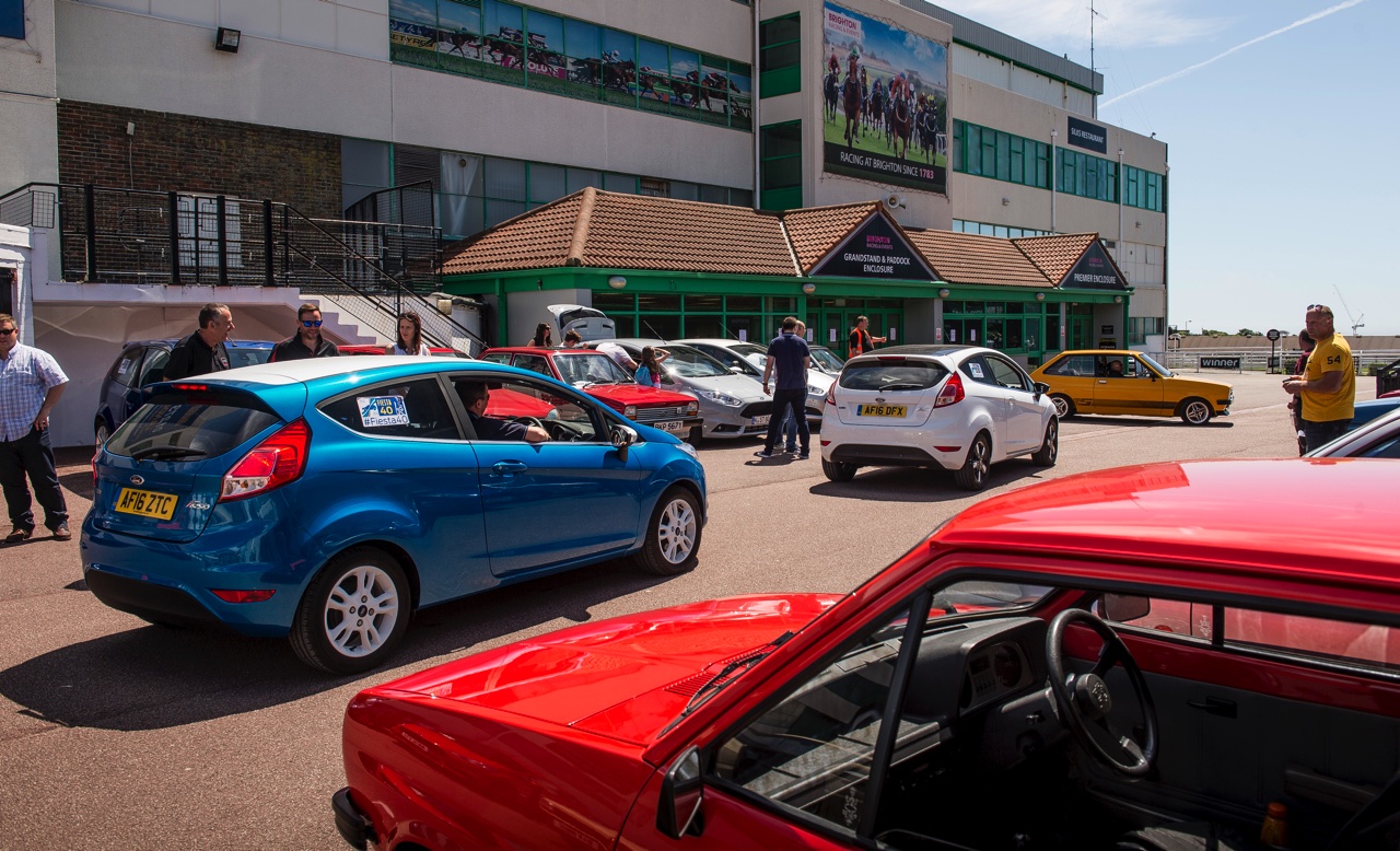 Ford presenteert nieuwe line-up van de Fiesta. Het gamma trapt af met de Style Essential en Style Ultimate, met de Titanium uitvoering aan de top. Voor sportievelingen is er de ST-Line en ST.