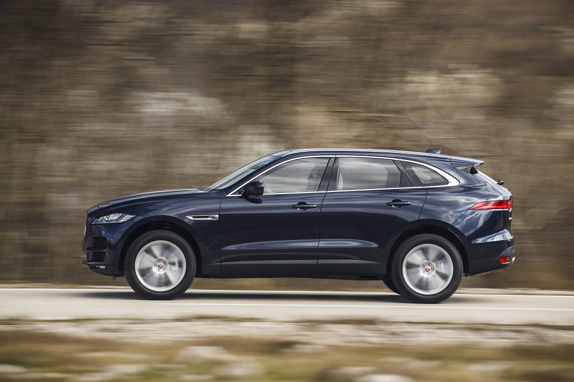 Jaguar presenteert nieuwe motoren en verschillende updates voor de XE, XF en F-Pace. De Ingenium-motorenfamilie wordt uitgebreid, net als de optielijsten van de autos.