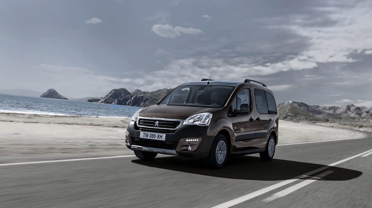 Introductie Peugeot Partner Tepee nabij. Begin juni maken we de eerste kilometers, nu de eerste details en uitrusting op een rij.