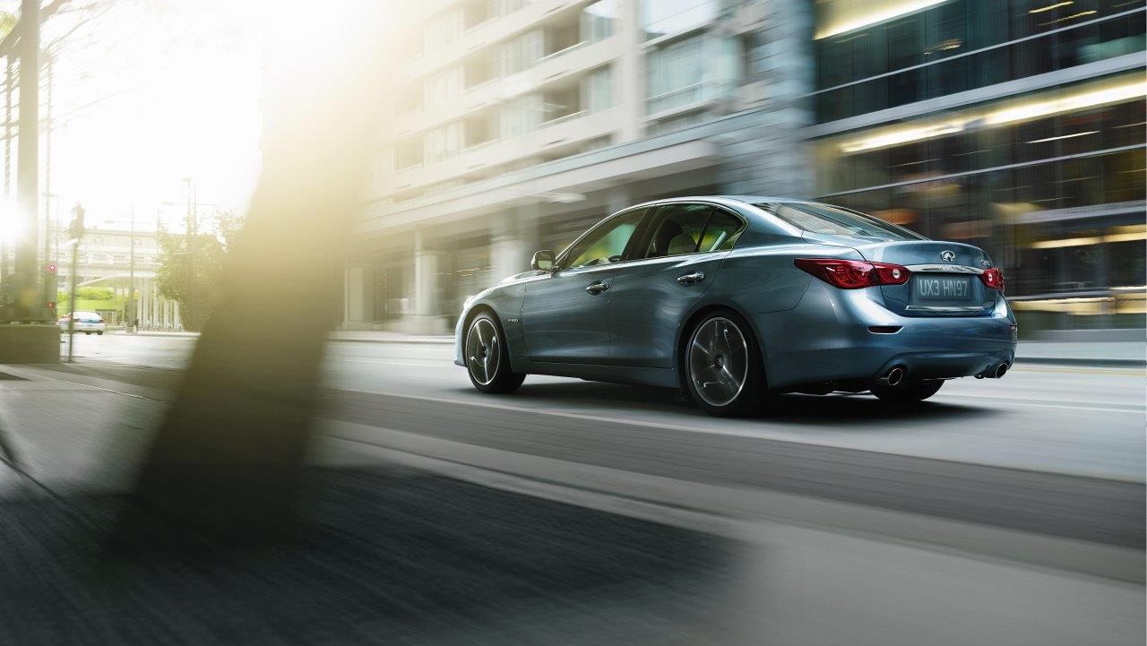 Nieuwe uitvoeringen Infiniti Q50 in 2015.