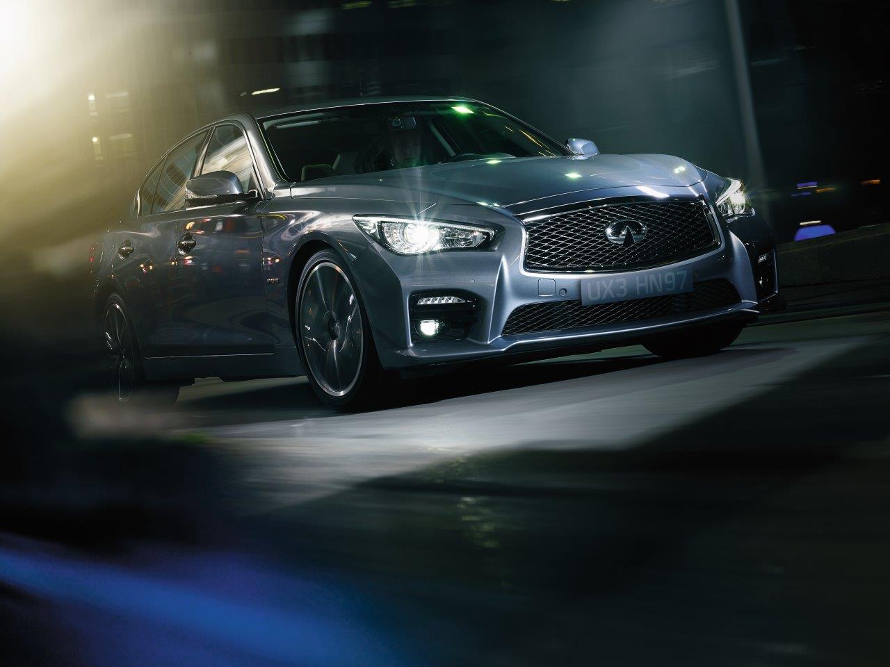 Nieuwe uitvoeringen Infiniti Q50 in 2015.