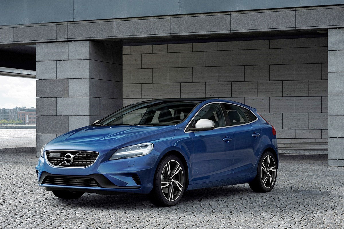 Volvo lanceert drie nieuwe uitrustingsvarianten van de V40 en V40 Cross Country