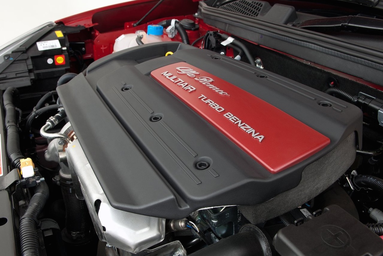 Alfa Romeo kondigt nieuwe motoren aan die in Italie worden gebouwd. Het gaat om een viercilinder en een zescilinder in verschillende varianten.