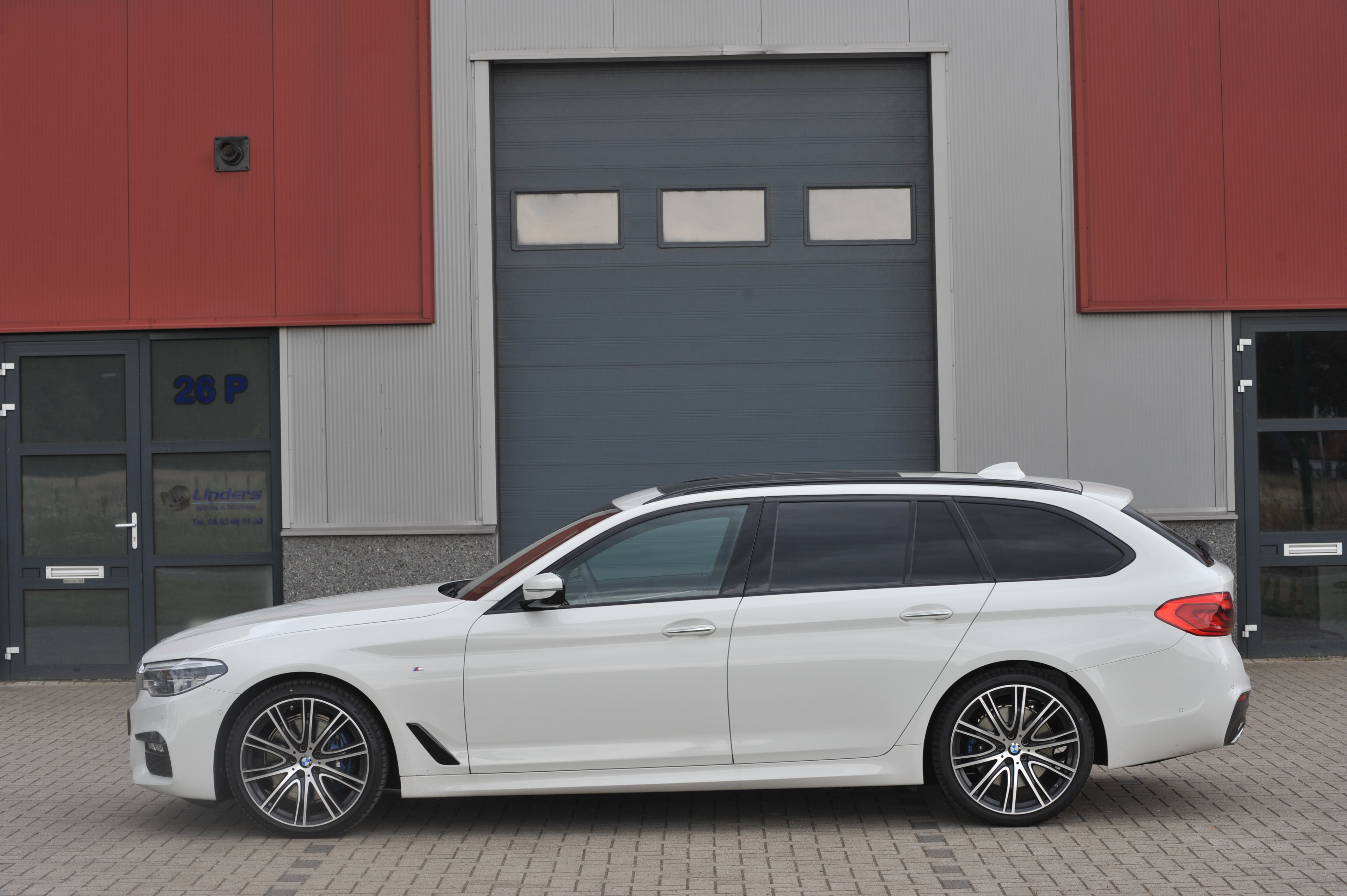 BMW komt met een minder vermogen dieselversie in de 5-serie, de 518d.