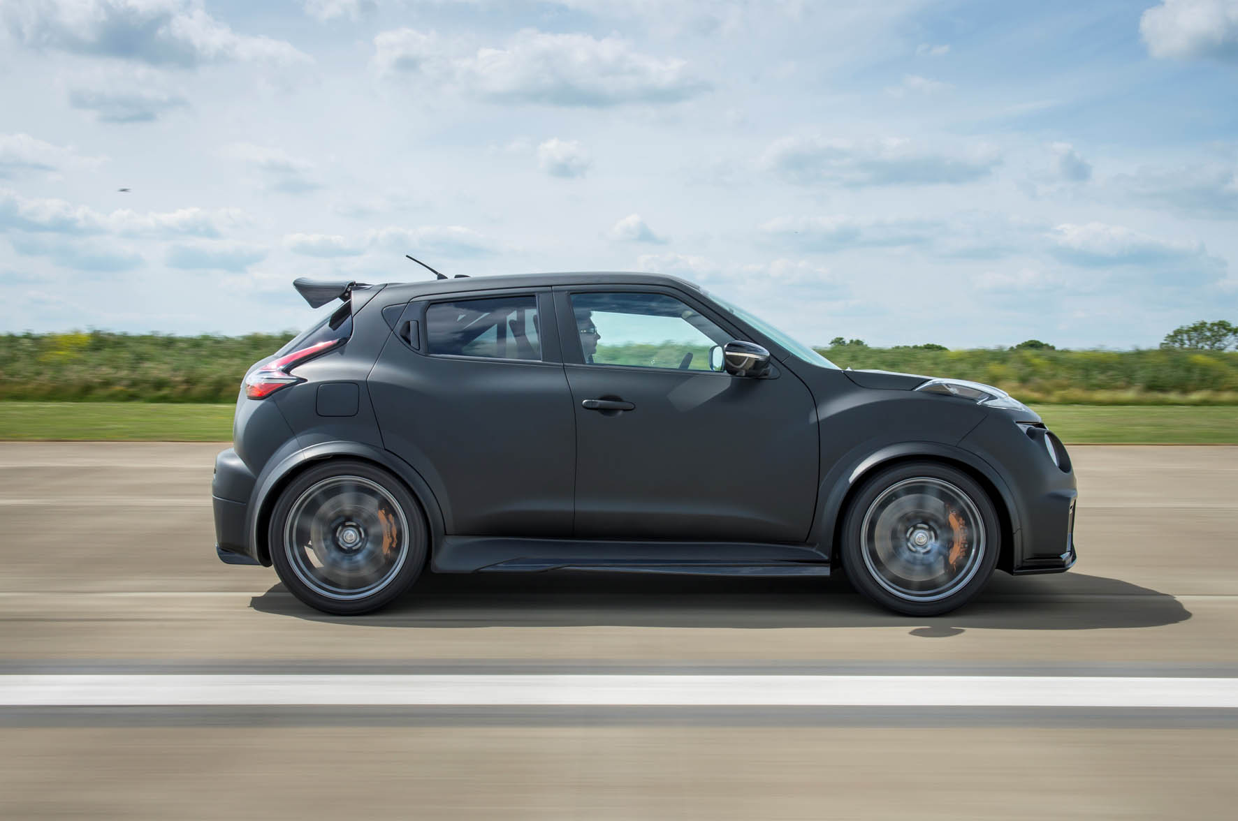 De Nissan Juke-R krijgt een vervolg als Juke-R 2.0 met 600 pk. Hij beleefde zijn debuut op Goodwood Festival of Speed.