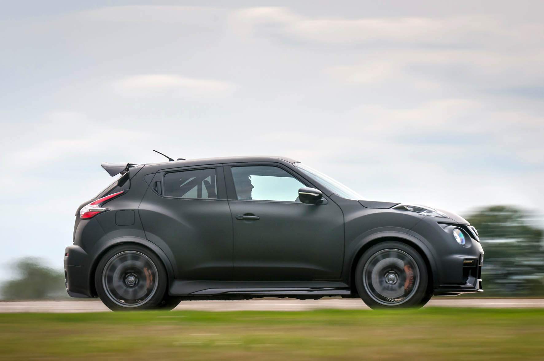 De Nissan Juke-R krijgt een vervolg als Juke-R 2.0 met 600 pk. Hij beleefde zijn debuut op Goodwood Festival of Speed.