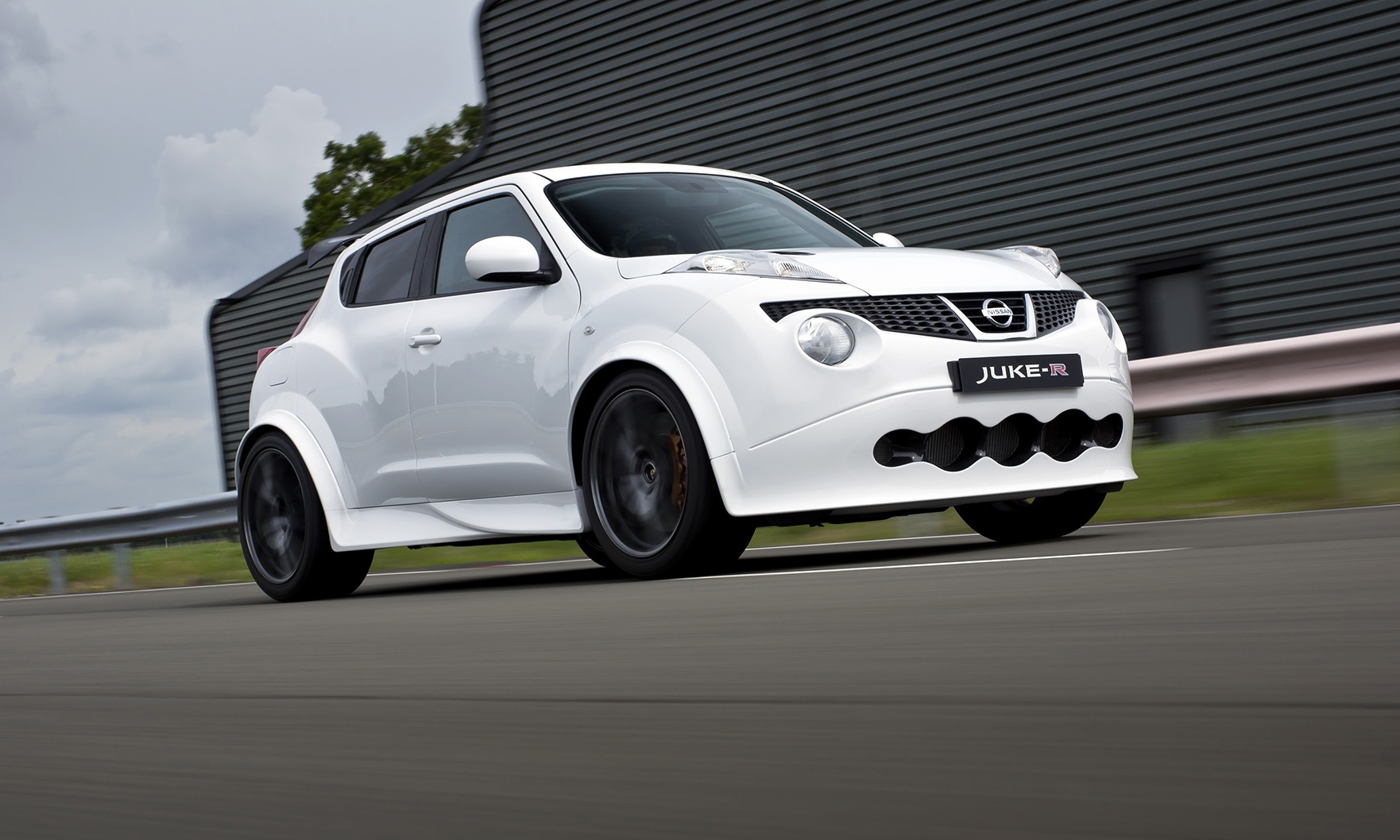 Nissan breidt het Juke-avontuur uit met de Juke-R Nismo, waarvan de onthulling op Goodwood Festival of Speed plaatsvindt.