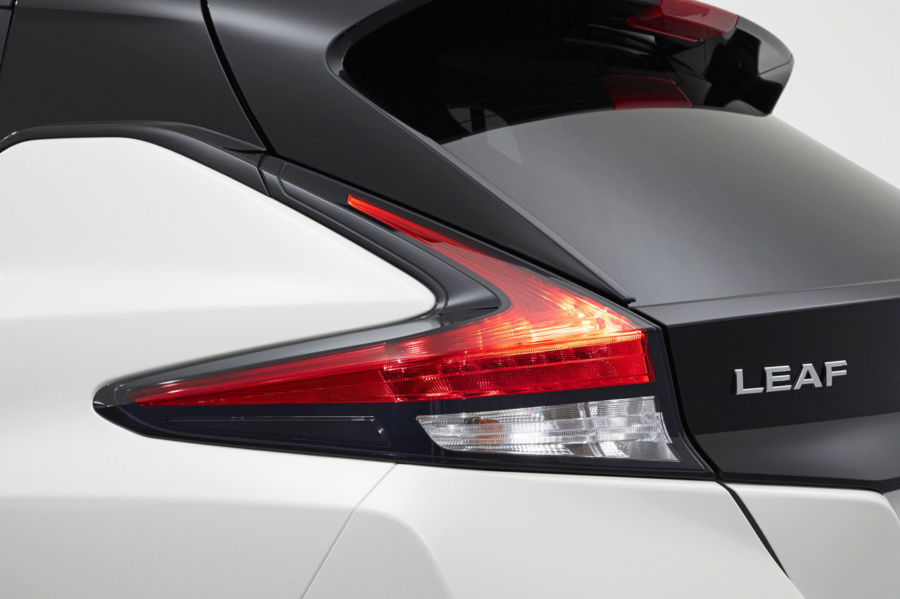 Nissan lanceert op de IAA de tweede generatie Leaf met een grotere actieradius en compleet nieuwe carrosserievorm.