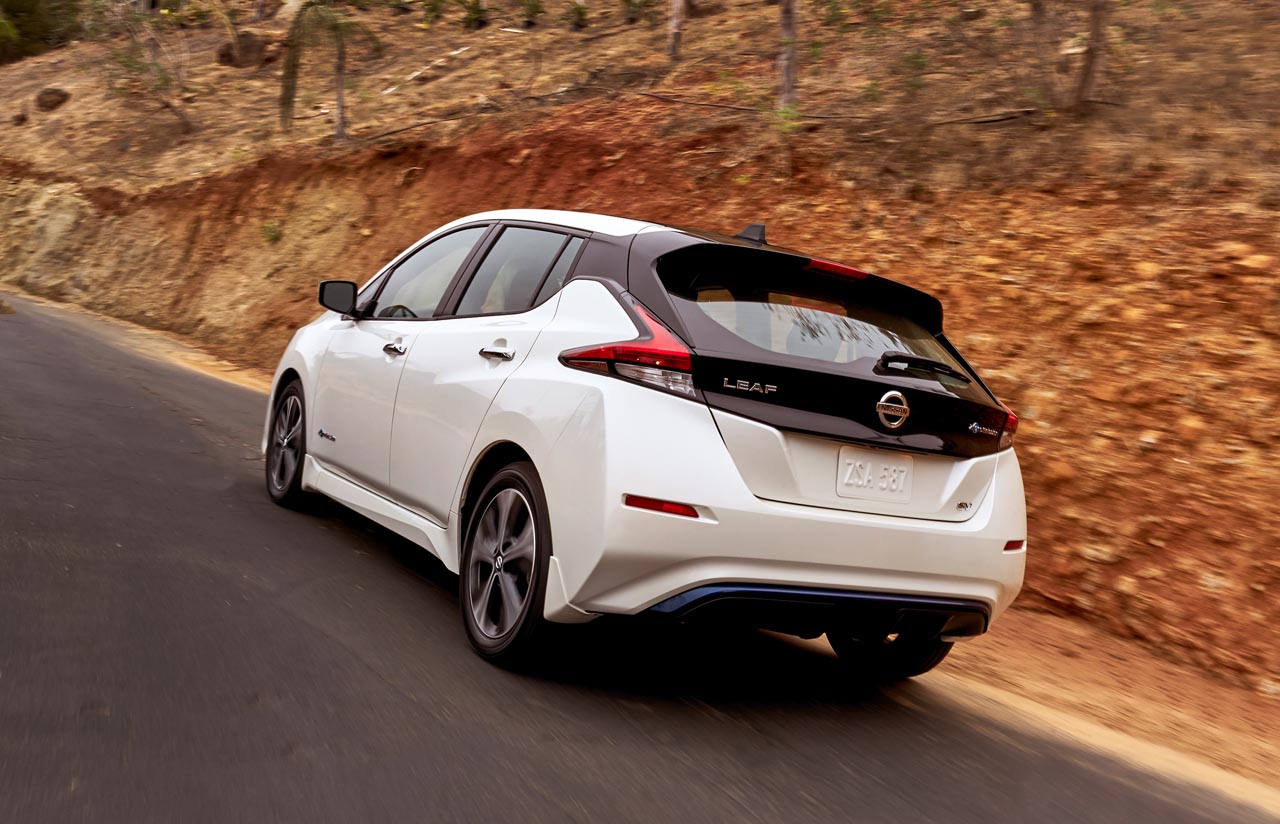 Nissan lanceert op de IAA de tweede generatie Leaf met een grotere actieradius en compleet nieuwe carrosserievorm.