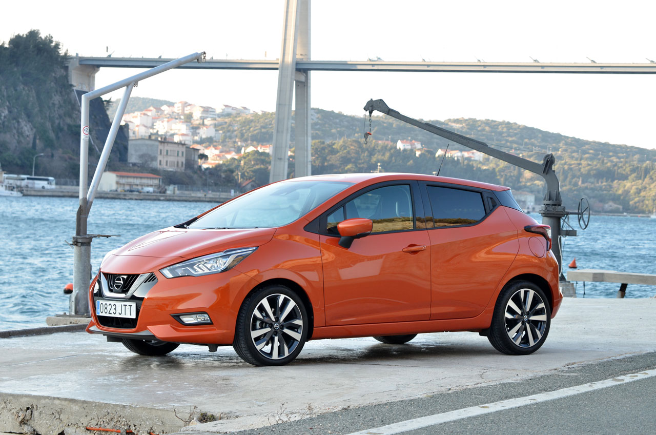 Nissan komt met de Micra terug in het B-segment en presenteert zich daar met een origineel ogend vijfderus model. AutoVandaag ging met de nieuweling op stap.