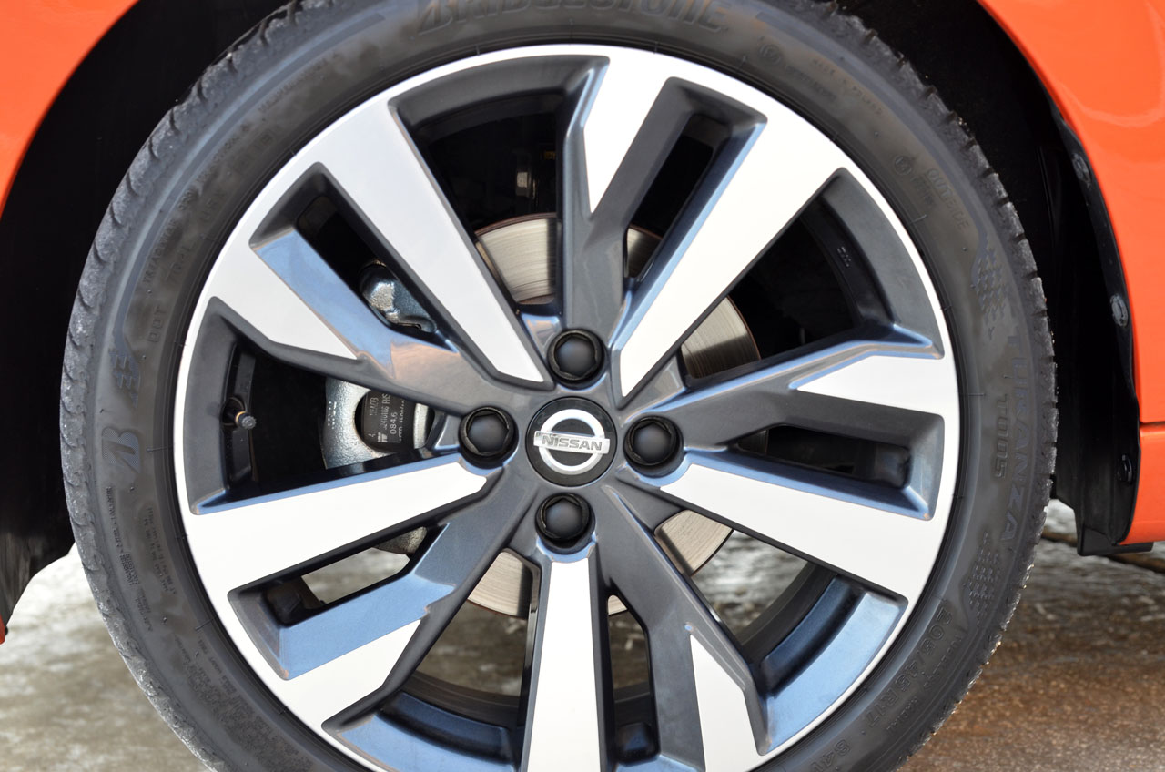 Nissan komt met de Micra terug in het B-segment en presenteert zich daar met een origineel ogend vijfderus model. AutoVandaag ging met de nieuweling op stap.