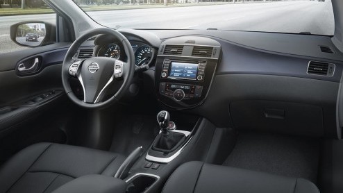 Nissan Pulsar prijzen bekend gemaakt. De nieuwe C-segment hatchback is er vanaf 19.290 euro.