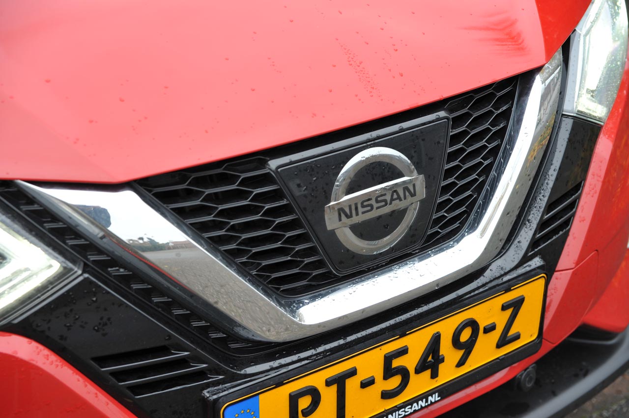 Nissan heeft de succesvolle Qashqai een facelift gegeven. De auto toont stoerder en krijgt elektronische toevoegingen met onder meer ProPilot.
