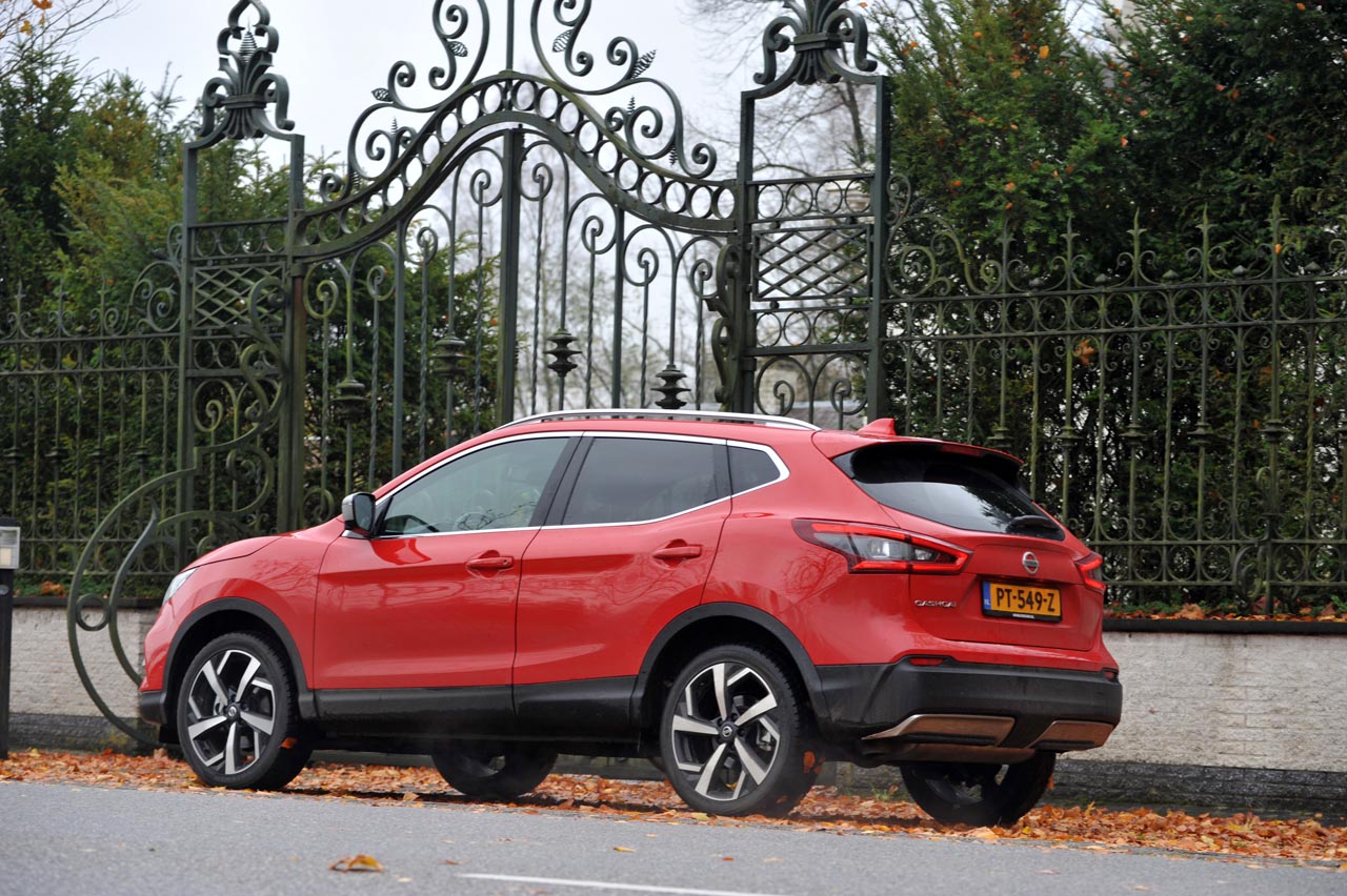 Nissan heeft de succesvolle Qashqai een facelift gegeven. De auto toont stoerder en krijgt elektronische toevoegingen met onder meer ProPilot.