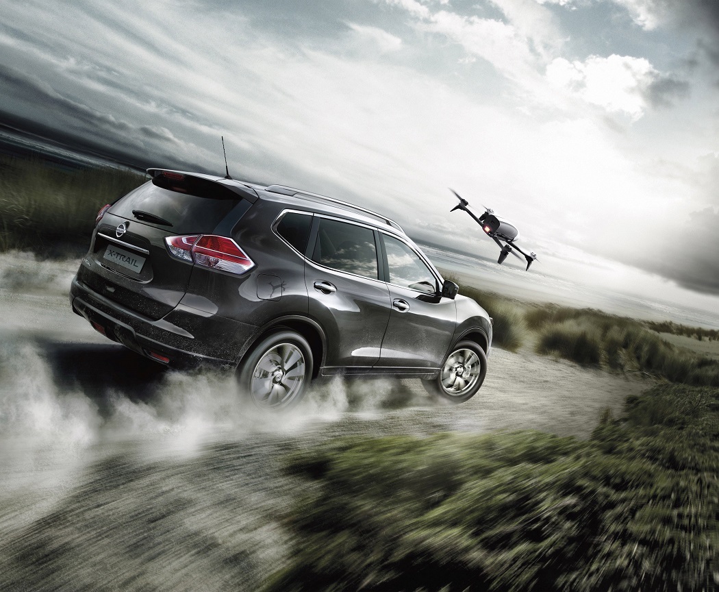 Nissan introduceert een nieuwe topuitvoering voor de X-Trail. Opvallend is dat een drone bij die uitvoering tot de standaarduitrusting behoort
