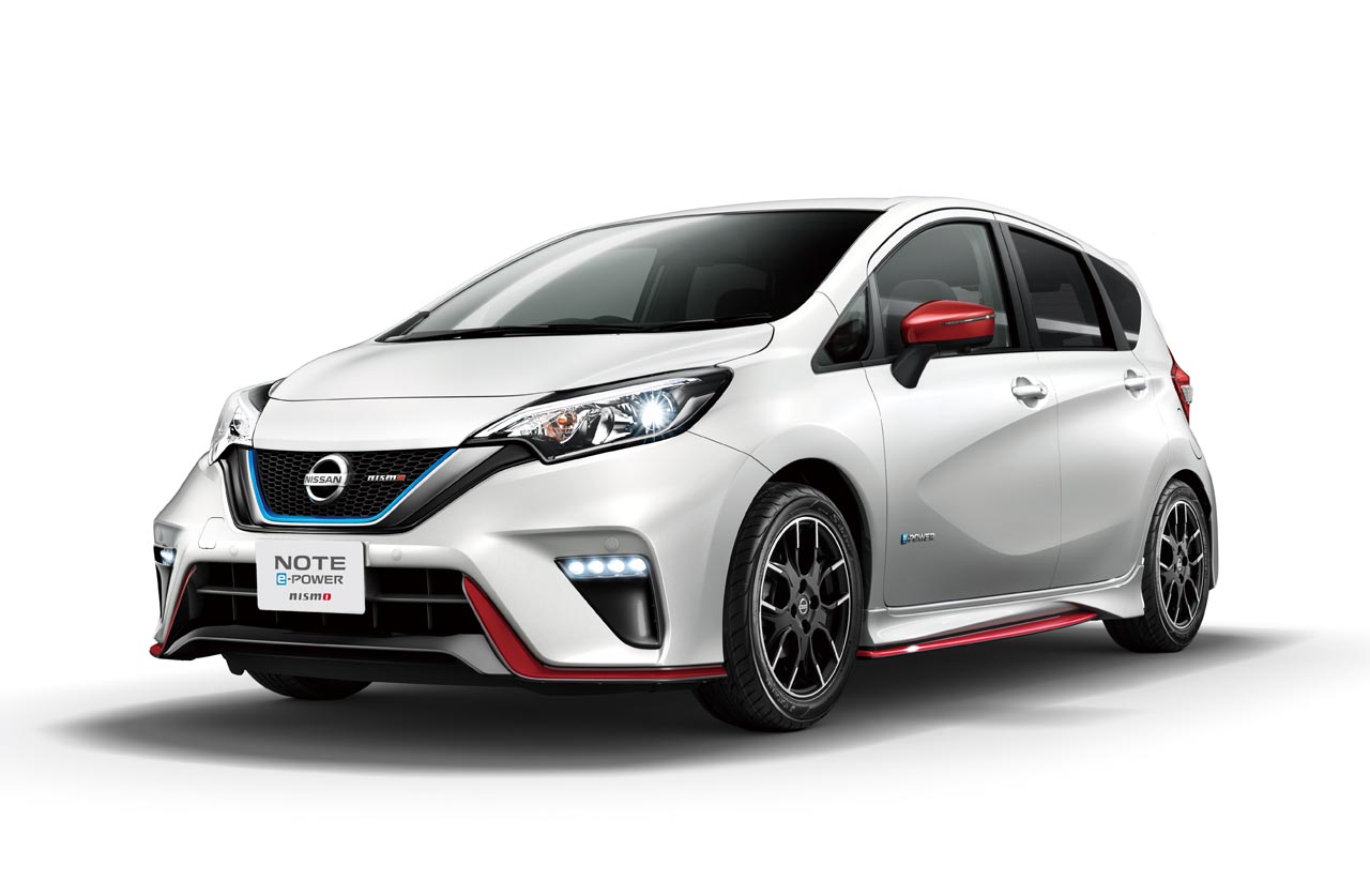 Nissan laat op de Tokyo Auto Salon tal van modellen zien die worden aangekleed met accessoires.