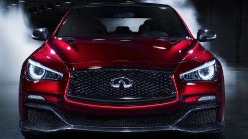 Q50 Eau Rouge van Infiniti laat zich al zien, voorafgaand aan debuut Detroit Auto Show.