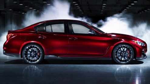 Q50 Eau Rouge van Infiniti laat zich al zien, voorafgaand aan debuut Detroit Auto Show.
