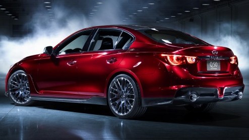 Q50 Eau Rouge van Infiniti laat zich al zien, voorafgaand aan debuut Detroit Auto Show.