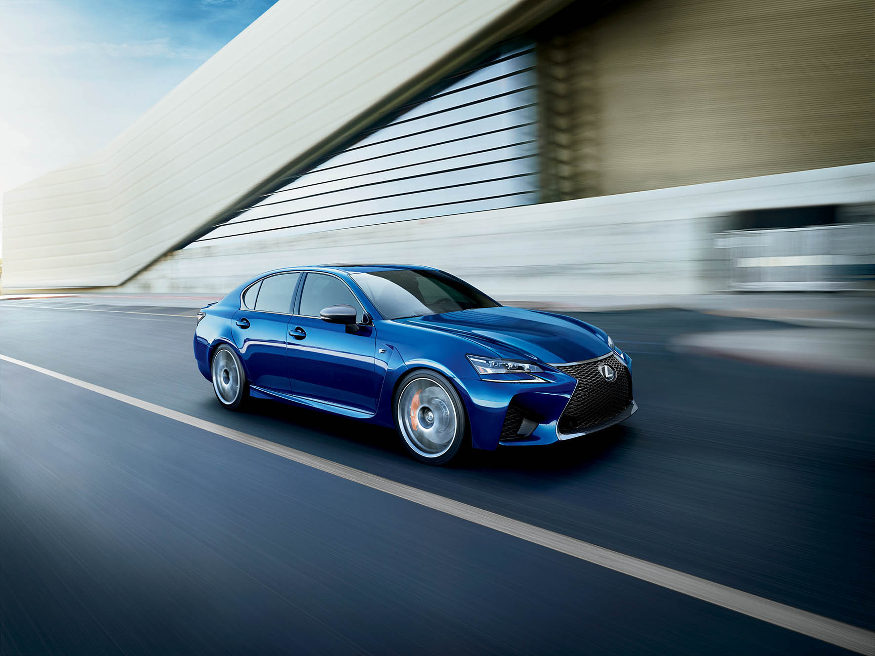 Lexus met twee Europese primeurs en een wereldprimeur naar Autosalon van Geneve 2015.