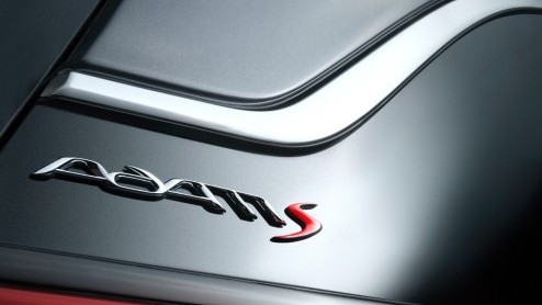 Opel Adam S met 1.4 Turbo 150 pk gaat als de brandweer en staat te schitteren op de Autosalon van Geneve 2014.