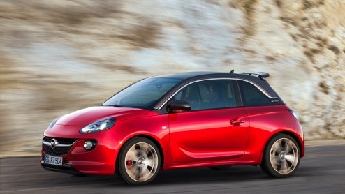 Opel Adam S met 1.4 Turbo 150 pk gaat als de brandweer en staat te schitteren op de Autosalon van Geneve 2014.