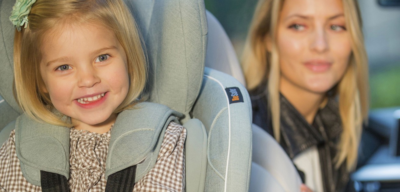 De Noorse BeSafe kinderzitjes scoren maximaal op veiligheid en comfort. Deze vervoeren kinderen tegen de rijrichting in, een bewezen concept uit de Noorse verkeersstatistieken.