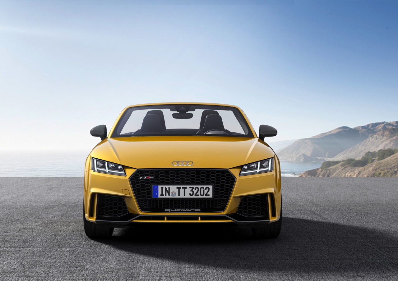 Nieuwe Audi TT RS Coupe en Roadster geintroduceerd. Ze staan in het najaar van 2016 in de showroom en gaan aan de bak met de 400 pk sterke 2.5 TFSI vijfcilinder. Knallen!