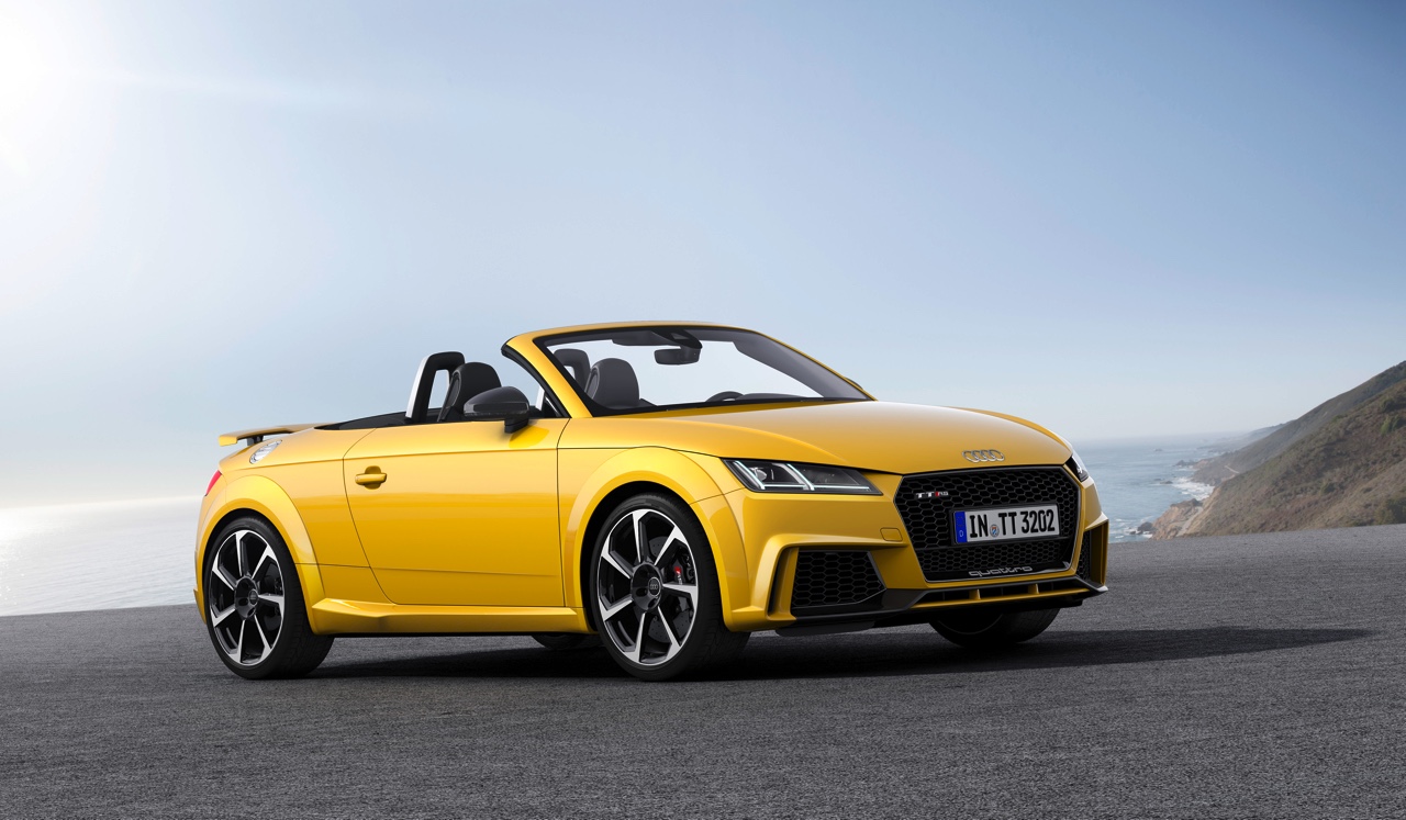 Nieuwe Audi TT RS Coupe en Roadster geintroduceerd. Ze staan in het najaar van 2016 in de showroom en gaan aan de bak met de 400 pk sterke 2.5 TFSI vijfcilinder. Knallen!