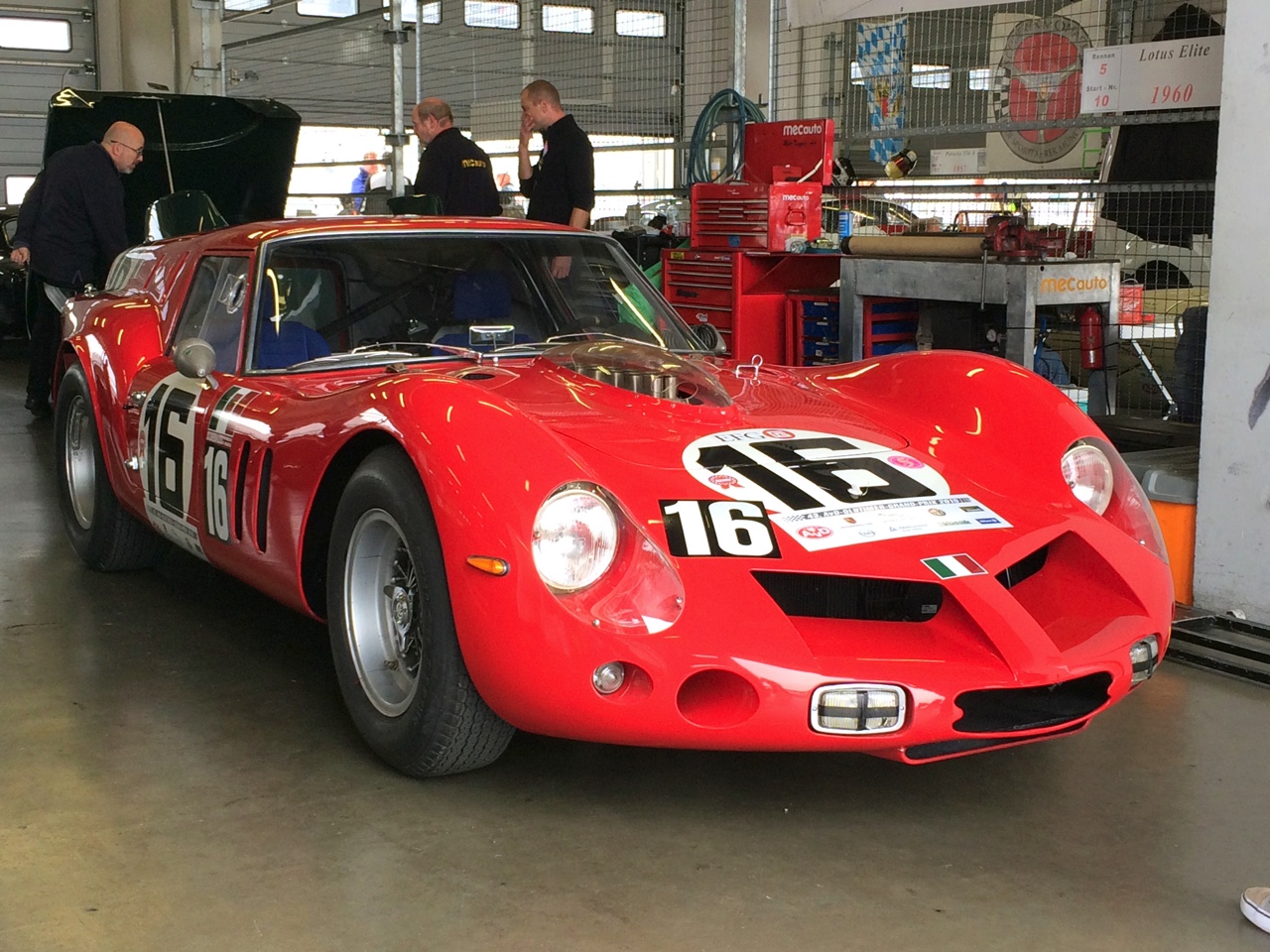 Verslag Oldtimer Grand Prix 2015 op Nburgring, een lekker Duits feestje met uitlaatgeweld!