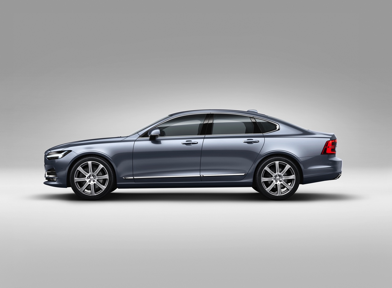 Volvo onthult de S90 met alle officile details en informatie. Het nieuwe vlaggenschip komt net na de zomer naar Nederland, evenals de nieuwe V90.