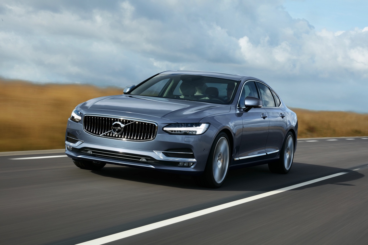 Volvo onthult de S90 met alle officile details en informatie. Het nieuwe vlaggenschip komt net na de zomer naar Nederland, evenals de nieuwe V90.
