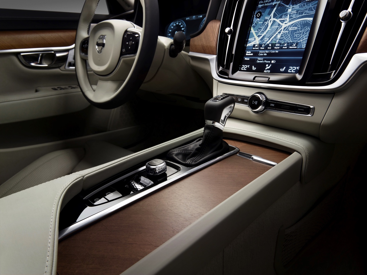 Volvo onthult de S90 met alle officile details en informatie. Het nieuwe vlaggenschip komt net na de zomer naar Nederland, evenals de nieuwe V90.