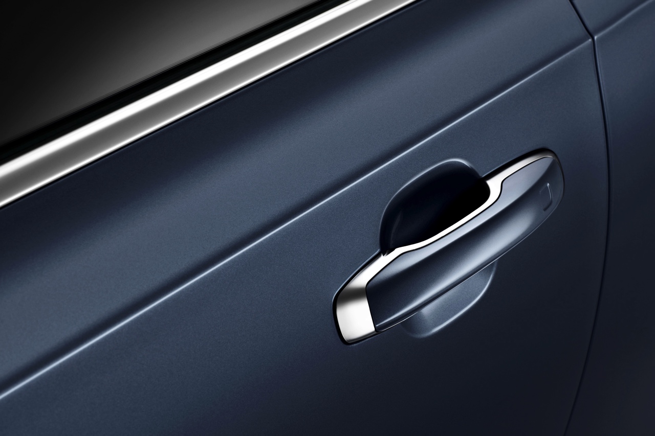 Volvo onthult de S90 met alle officile details en informatie. Het nieuwe vlaggenschip komt net na de zomer naar Nederland, evenals de nieuwe V90.