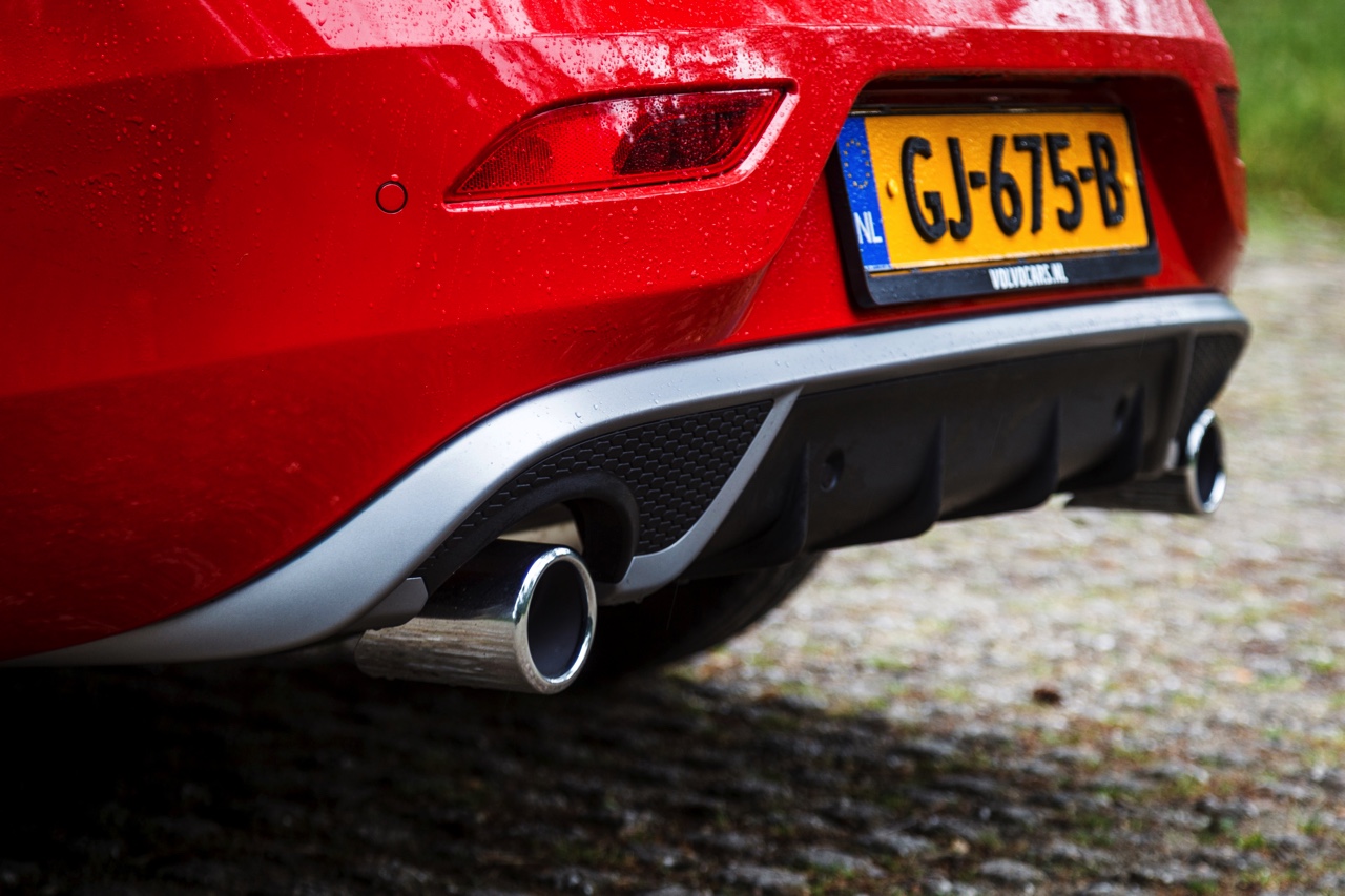 Als enige in zijn klasse heeft de Volvo V40 D2 Business slechts 14% bijtelling in 2015. Profiteer van dit unieke zakelijke aanbod en boek een proefrit.
