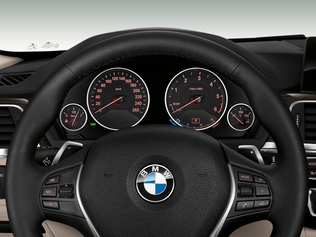 BMW introduceert 3 Serie plug-in hybride als BMW 330e. Zijn debuut beleeft hij op de IAA Frankfurt 2015.