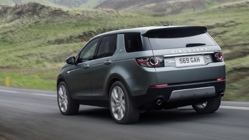Land Rover heeft de Discovery Sport nu officieel onthuld. Een verrassing is de nieuweling niet meer, na de vele teasers en het gelekte schaalmodel. Wel zijn er nu meer details beschikbaar.