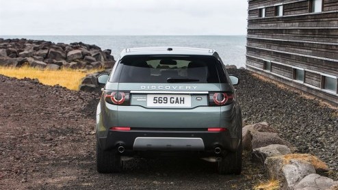Land Rover heeft de Discovery Sport nu officieel onthuld. Een verrassing is de nieuweling niet meer, na de vele teasers en het gelekte schaalmodel. Wel zijn er nu meer details beschikbaar.