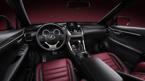 Lexus heeft de eerste beelden van de NX vrijgegeven. De midsize SUV beleeft zijn werelddebuut op de Beijing Motor Show op 20 april. Vervolgens is het nog een half jaar wachten, voordat de NX ons lan