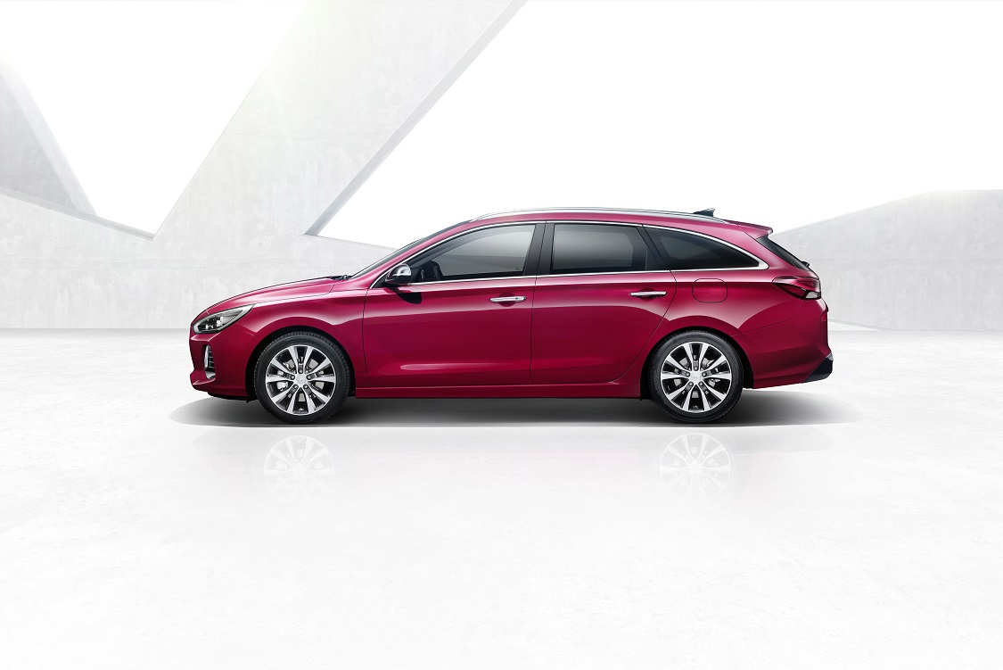 Hyundai kon niet wachten tot de Autosalon van Genve volgende maand en trok vandaag alvast het doek van de nieuwe i30 Wagon.